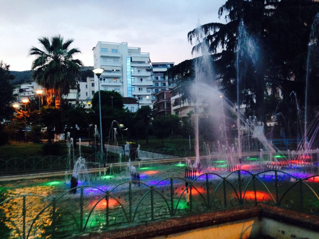Amarilis Luxury Apartment Sarandë エクステリア 写真