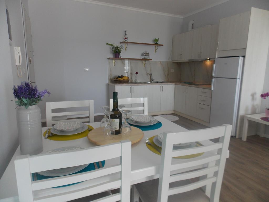 Amarilis Luxury Apartment Sarandë エクステリア 写真