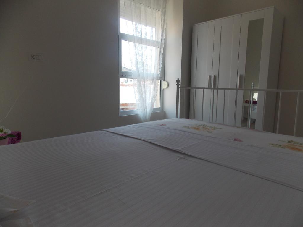 Amarilis Luxury Apartment Sarandë エクステリア 写真